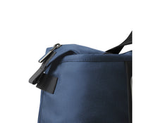 Victorinox Werks Traveler 6.0 Weekender Zipper Detail